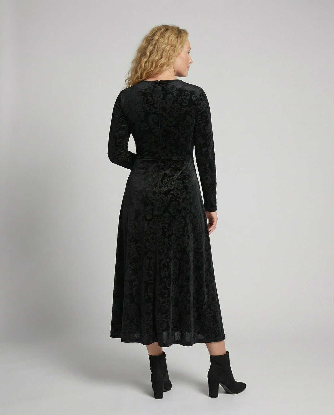 Figurschmeichelndes Ausgestelltes Kleid