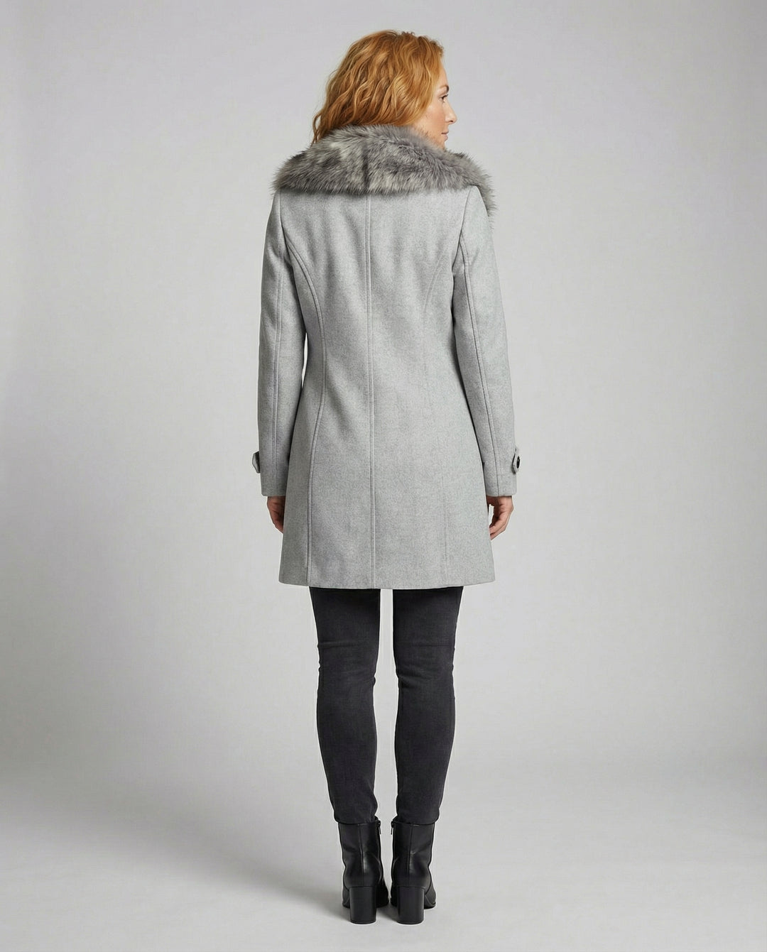 Luxuriöser Eleganter Pelzmantel Damen