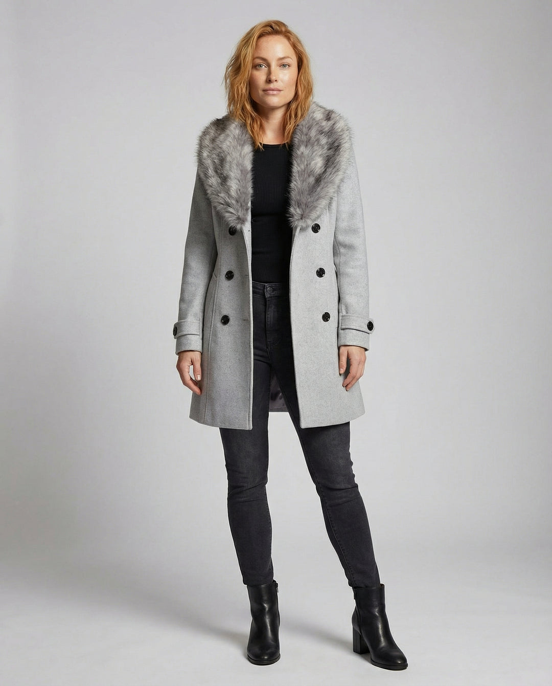 Luxuriöser Eleganter Pelzmantel Damen