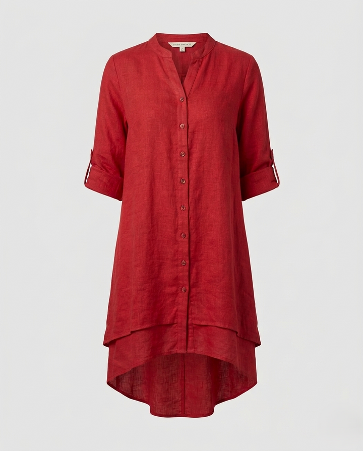Damen Chiffonbluse mit Bubikragen und doppellagigem Saum.