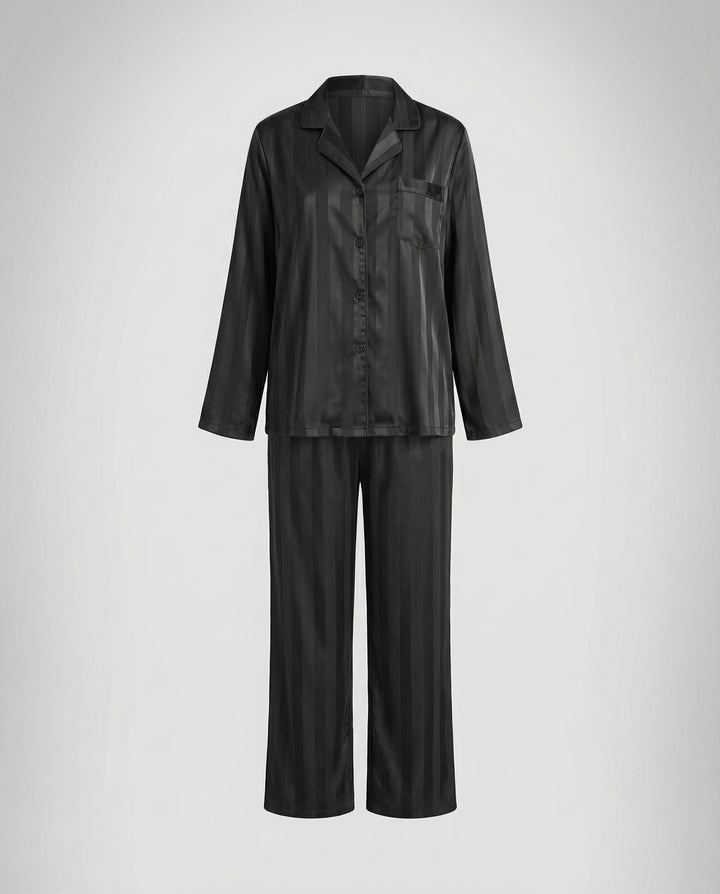 Stilvoller Seidenpyjama Damen
