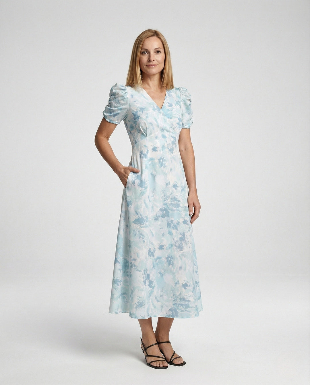 Product 15517947330890 - full_body_front