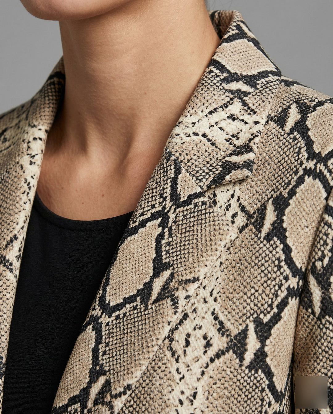 Product 15535319253322 - close_up_detail