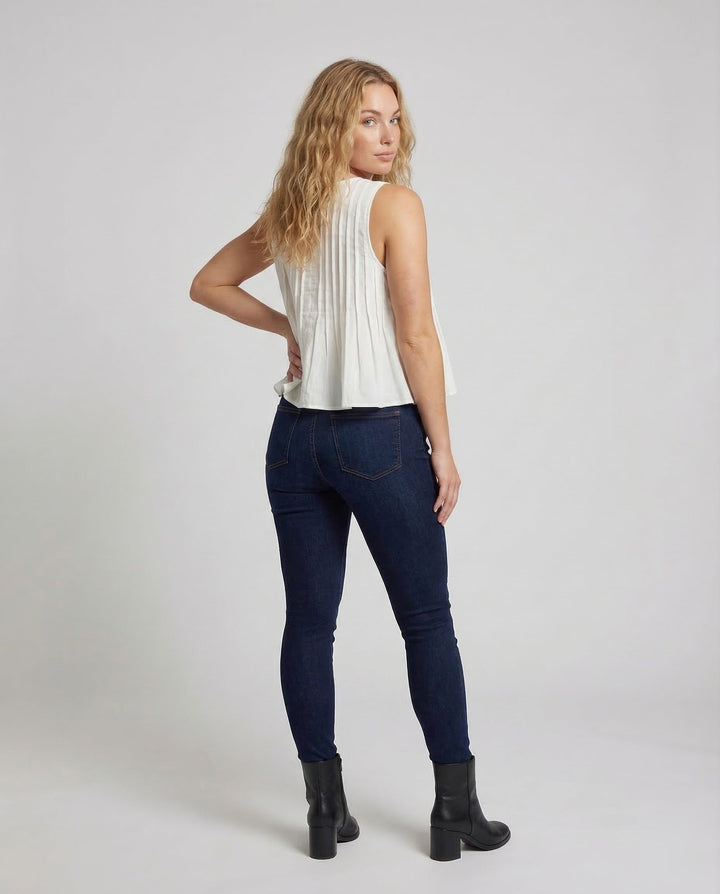 Product 15539097796938 - back_view