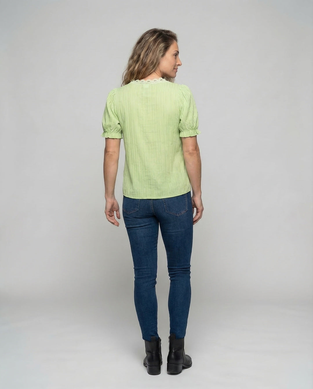 Product 15539117556042 - back_view