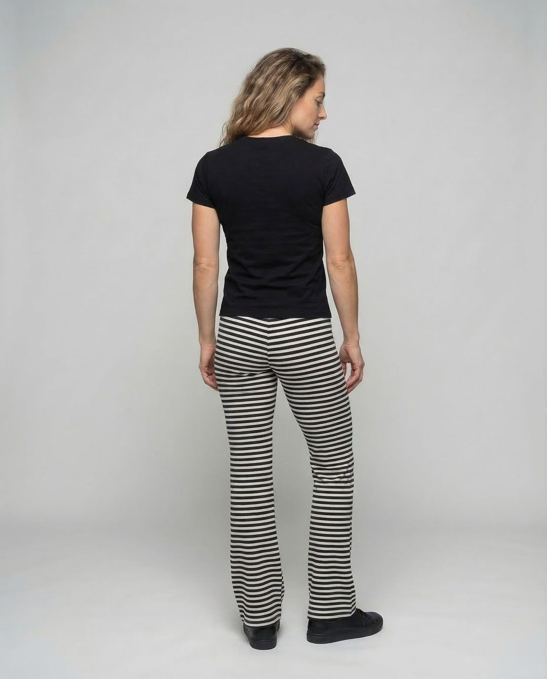 Product 15540682228042 - back_view