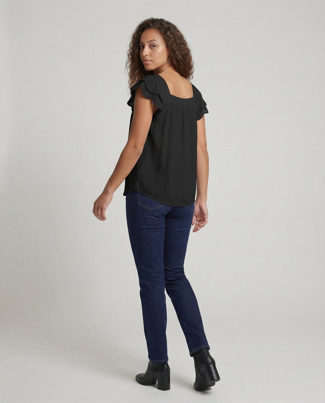 Product 15540707885386 - back_view