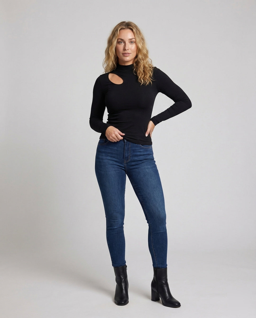 Product 15548832383306 - full_body_front