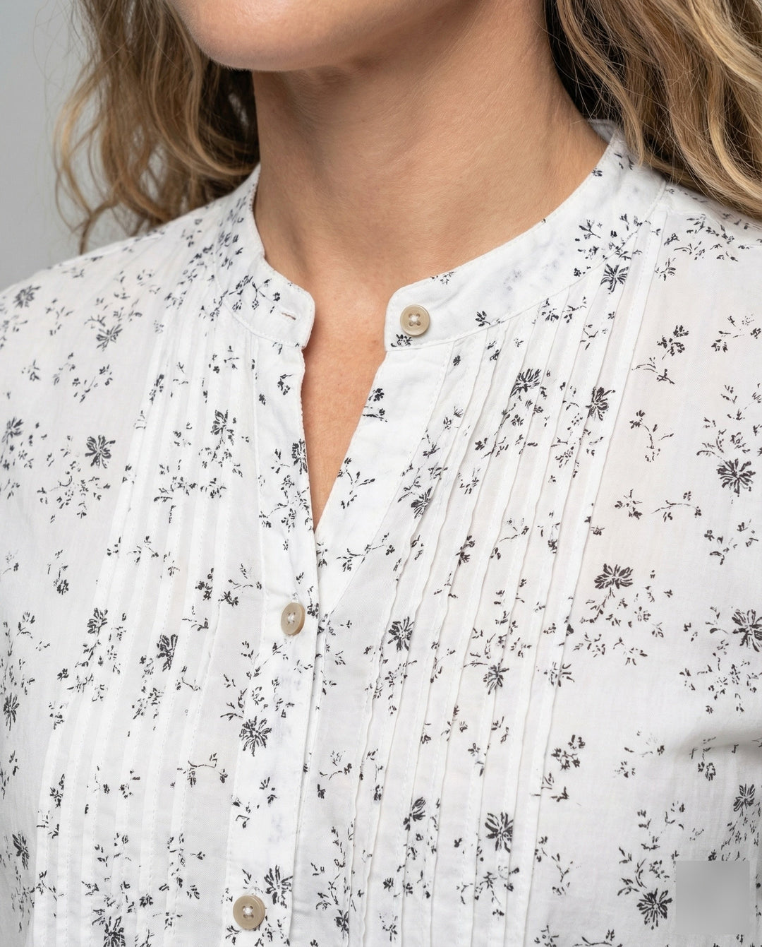 Damen leichte Leinen-Tunika mit floralem Print.