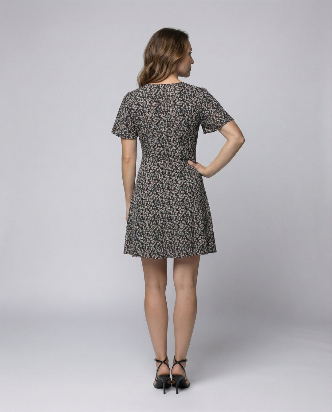 Damen Wickel-Minikleid mit Flatterärmeln