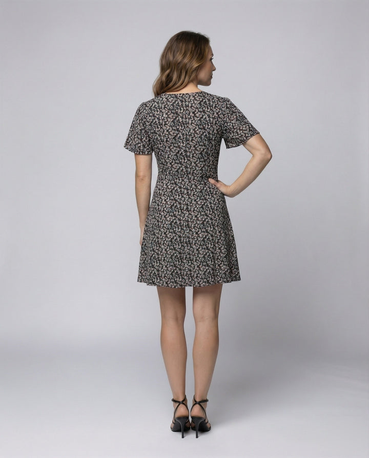 Damen Wickel-Minikleid mit Flatterärmeln