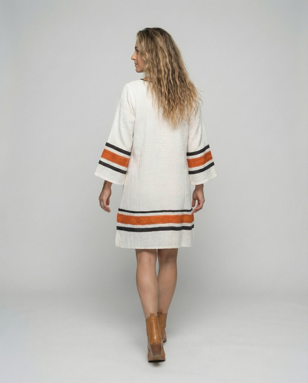 Product 15552445940042 - back_view