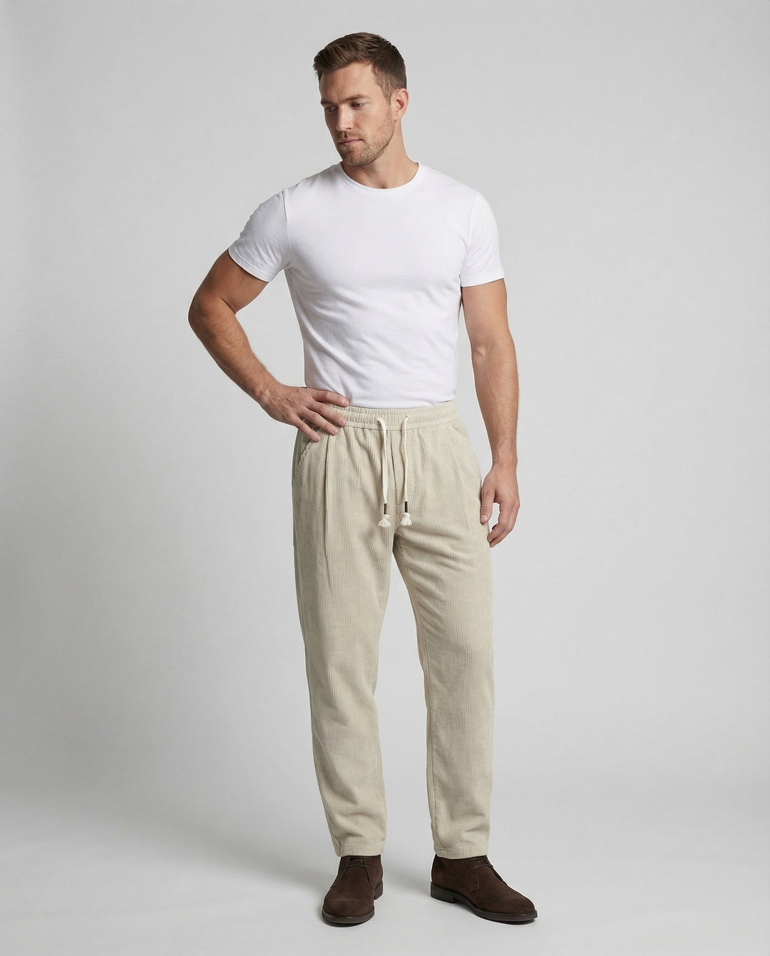 Herren weite Cordhose mit hoher Leibhöhe